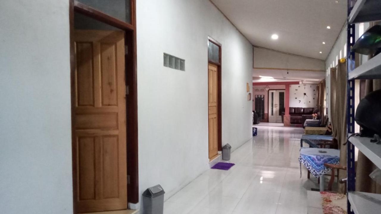 Ferienwohnung Belitung Backpacker Tanjung Pandan Exterior foto