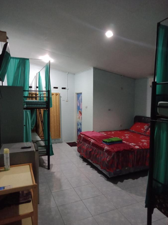 Ferienwohnung Belitung Backpacker Tanjung Pandan Exterior foto